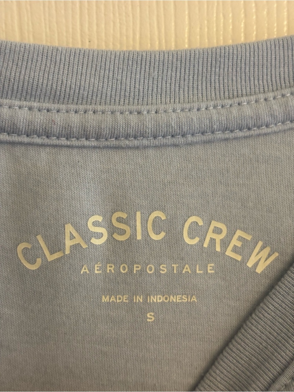 Aeropostale Classic Crew Light Blue Logo T-Shirt Women’s Small - Picture 2 of 3